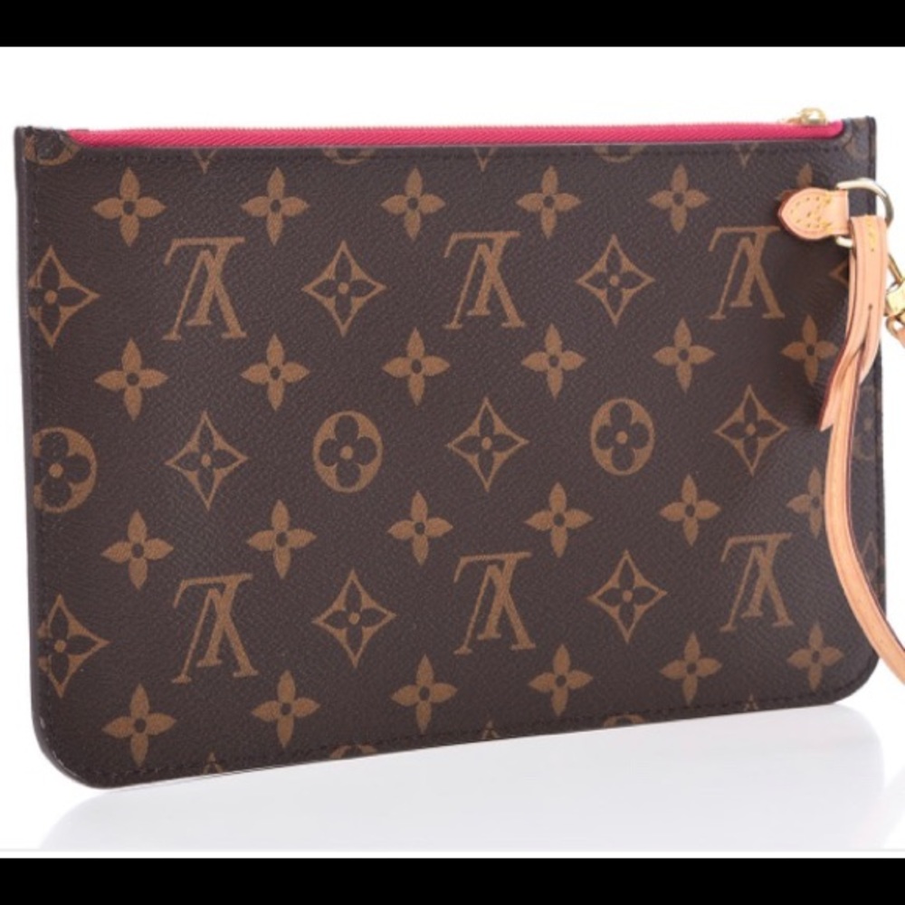Louis Vuitton Clutch/wristlet